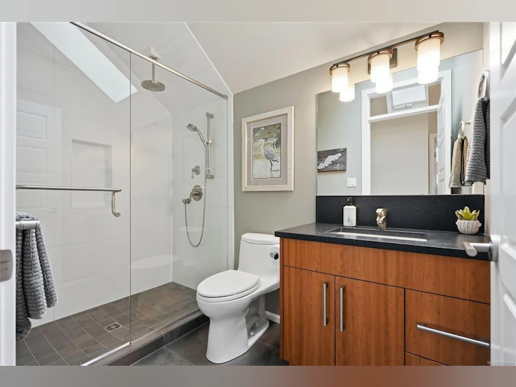 880 Bluffs Drive, Qualicum Beach, BC, V9K 0A2 - 50