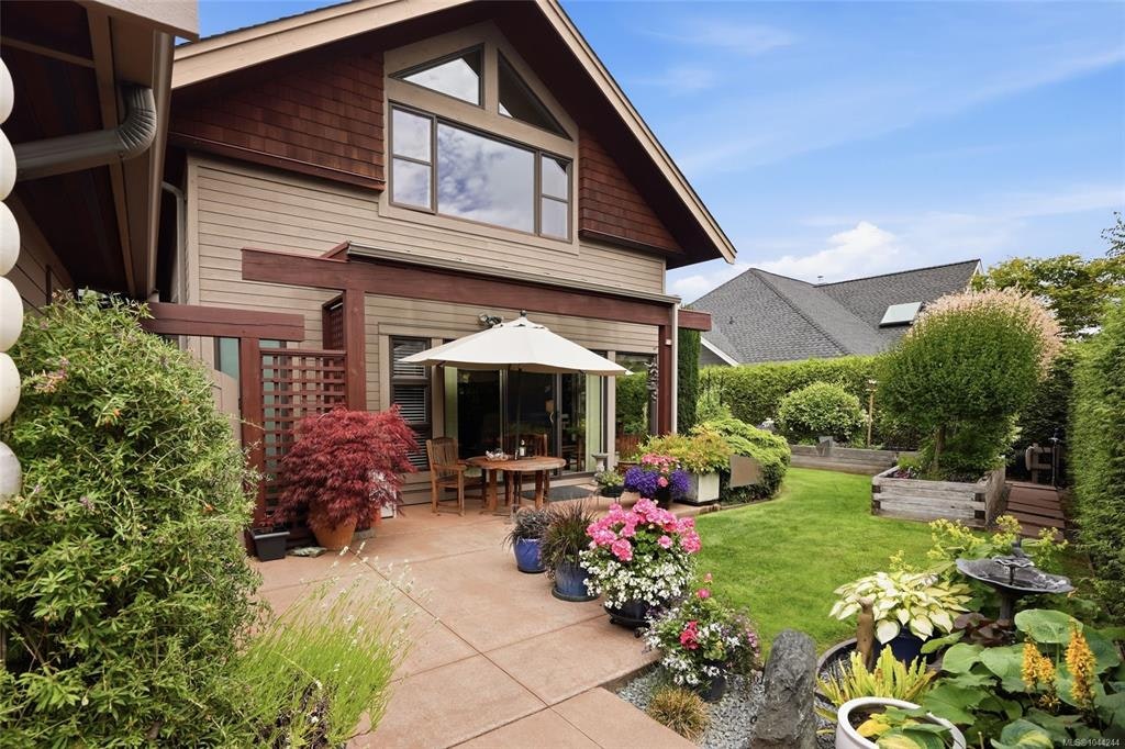 880 Bluffs Drive, Qualicum Beach, BC, V9K 0A2 - 36