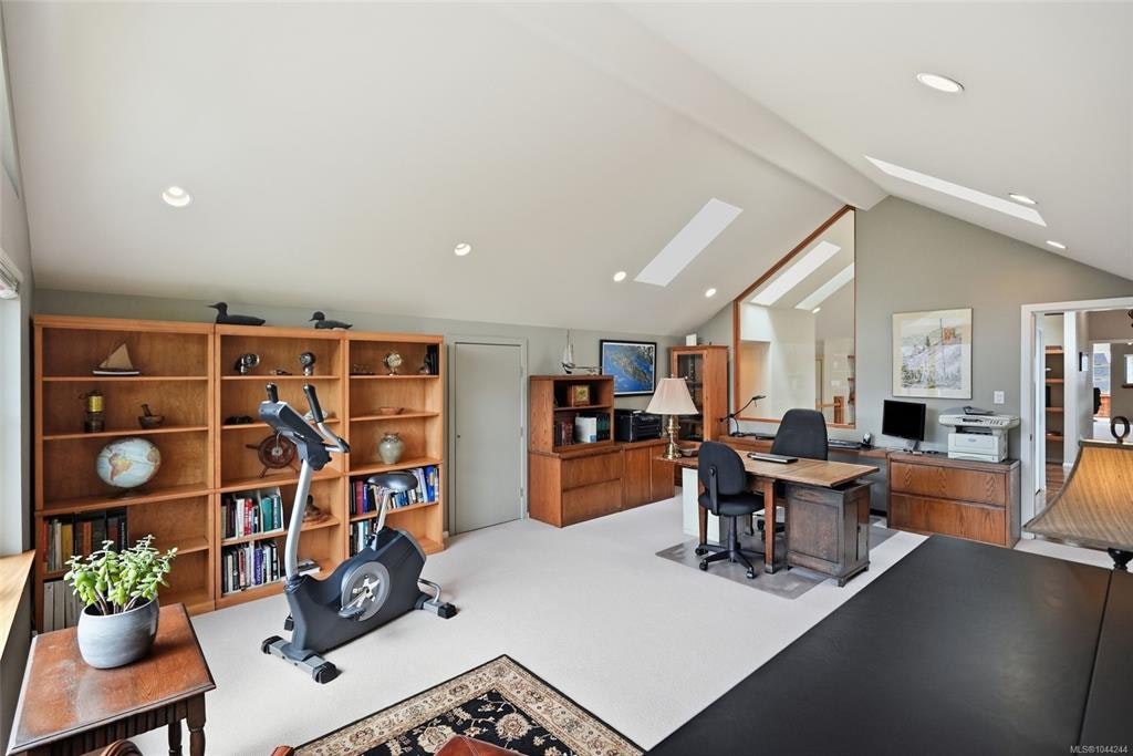 880 Bluffs Drive, Qualicum Beach, BC, V9K 0A2 - 48