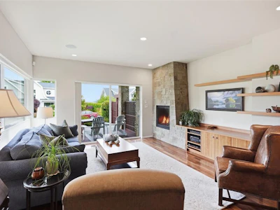 880 Bluffs Drive - 3