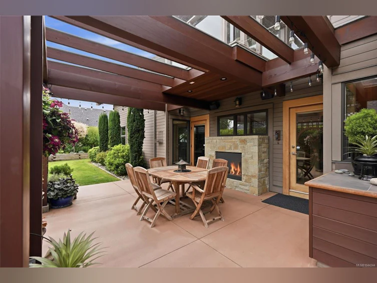 880 Bluffs Drive, Qualicum Beach, BC, V9K 0A2 - 30