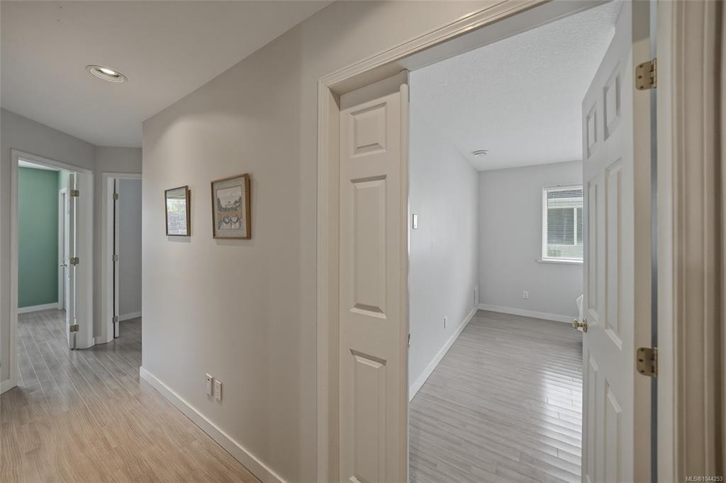 85 Magnolia Drive, Parksville, BC, V9P 2P6 - 41