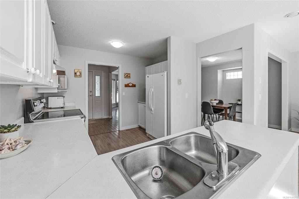 85 Magnolia Drive, Parksville, BC, V9P 2P6 - 25