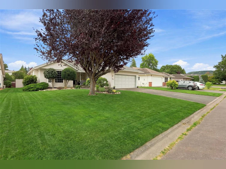 85 Magnolia Drive, Parksville, BC, V9P 2P6 - 54