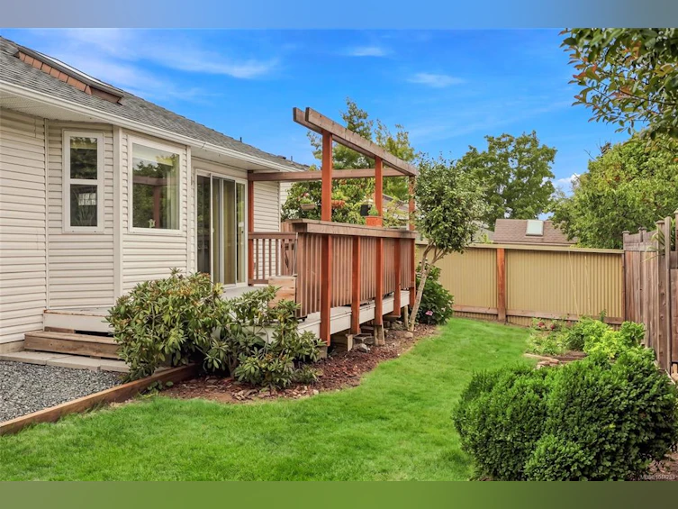 85 Magnolia Drive, Parksville, BC, V9P 2P6 - 2