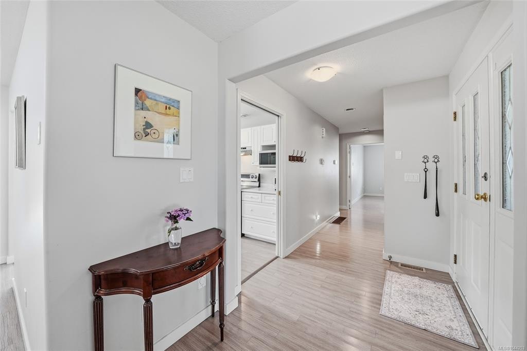 85 Magnolia Drive, Parksville, BC, V9P 2P6 - 34