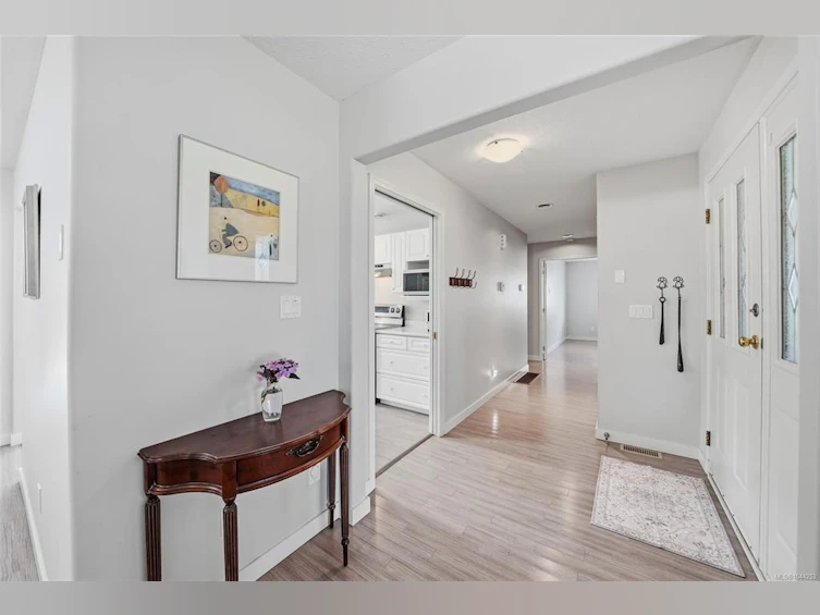 85 Magnolia Drive, Parksville, BC, V9P 2P6 - 34