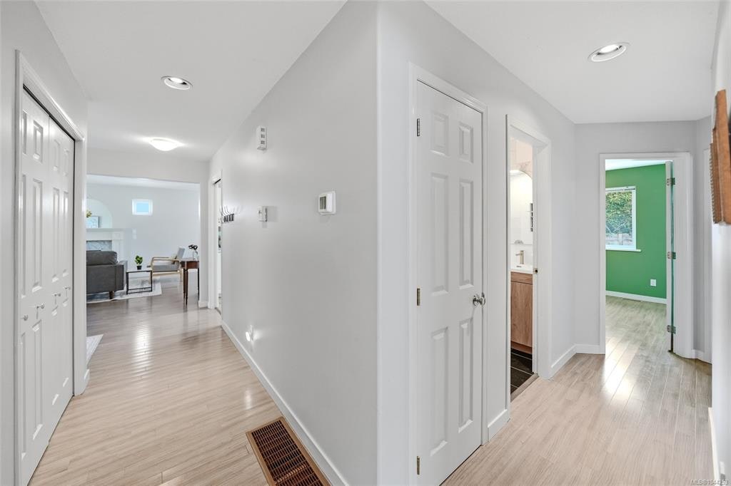 85 Magnolia Drive, Parksville, BC, V9P 2P6 - 42