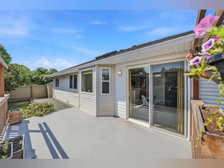 85 Magnolia Drive, Parksville, BC, V9P 2P6 - 44