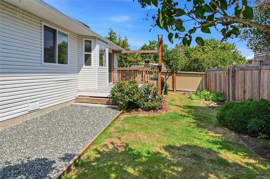 85 Magnolia Drive, Parksville, BC, V9P 2P6 - 49
