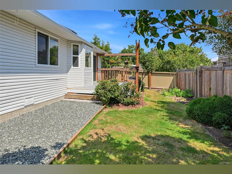 85 Magnolia Drive, Parksville, BC, V9P 2P6 - 49
