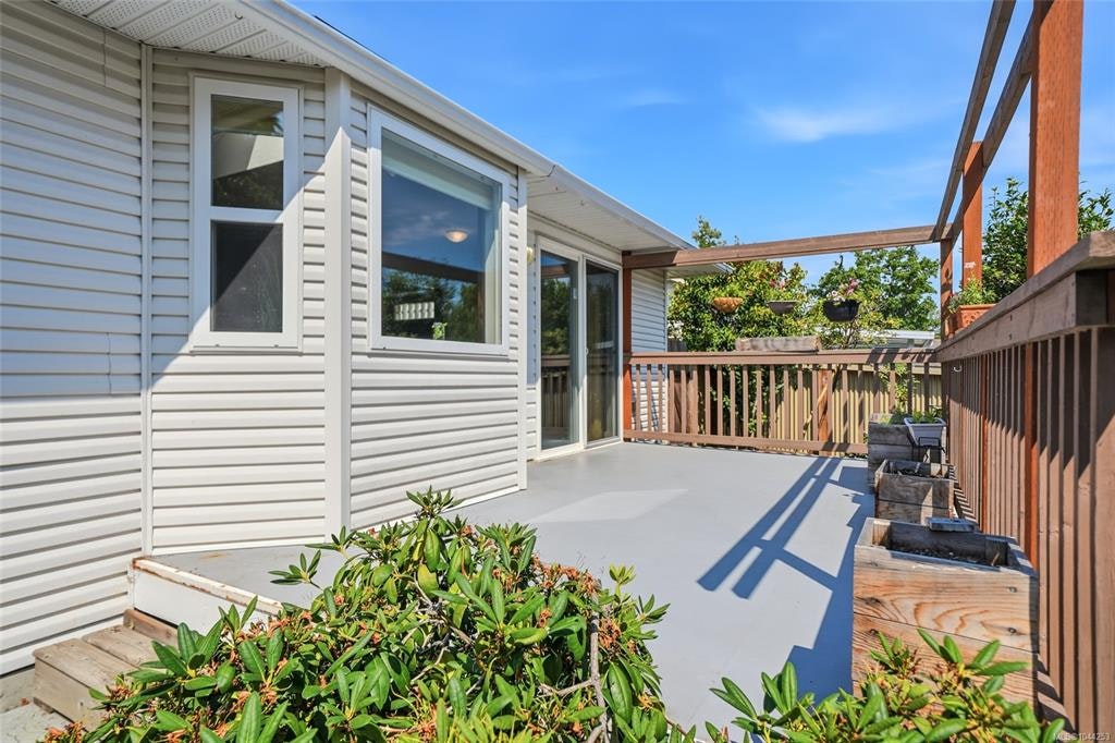 85 Magnolia Drive, Parksville, BC, V9P 2P6 - 43