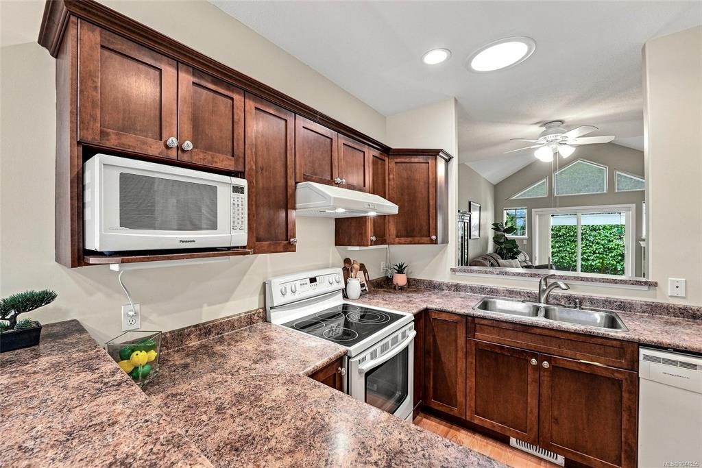17-631 Blenkin Avenue, Parksville, BC, V9P 2Z4 - 18