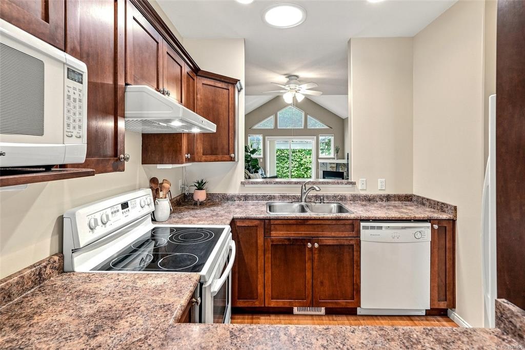 17-631 Blenkin Avenue, Parksville, BC, V9P 2Z4 - 17