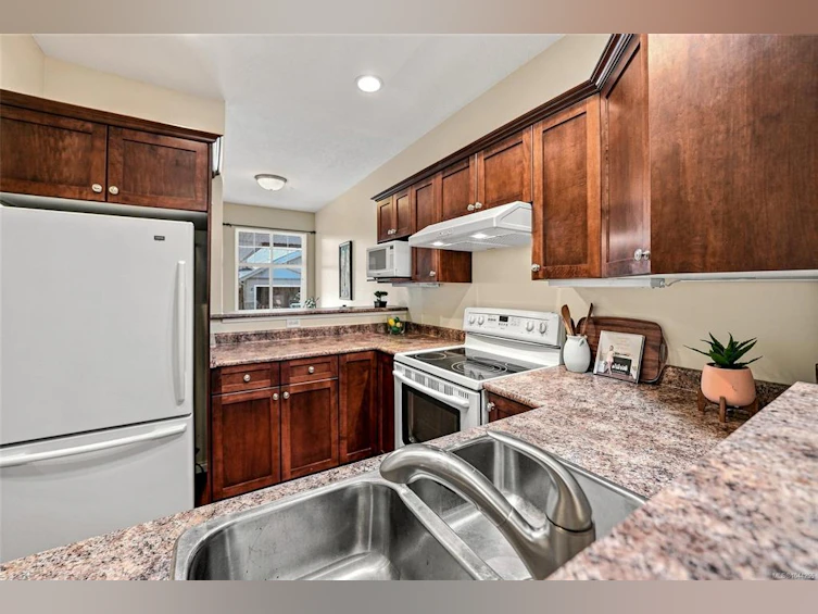 17-631 Blenkin Avenue, Parksville, BC, V9P 2Z4 - 21