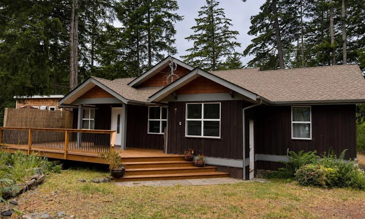 685 Rollo Road