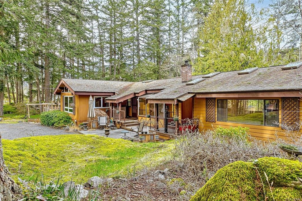 2298 Munn Road - 4