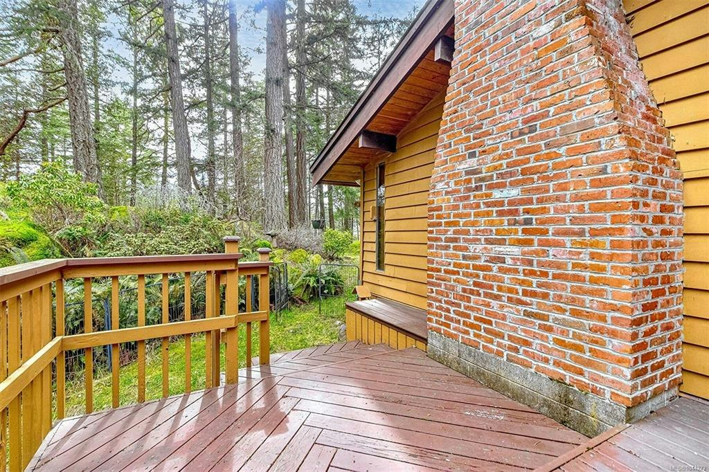 2298 Munn Road, Highlands, BC, V9E 1H5 - 50