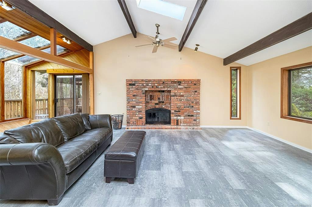 2298 Munn Road, Highlands, BC, V9E 1H5 - 12