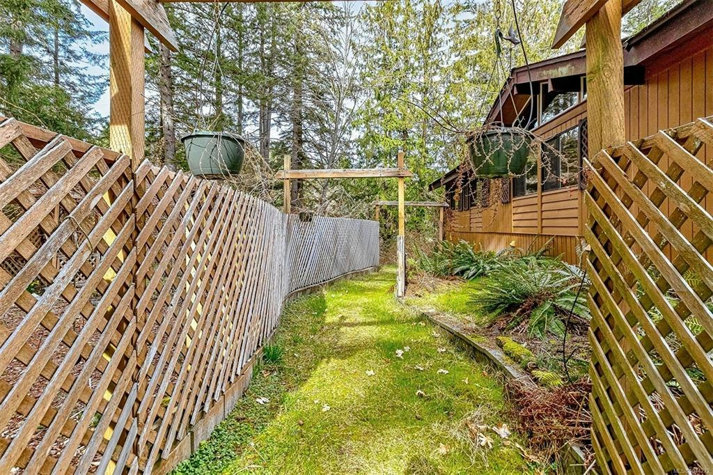 2298 Munn Road, Highlands, BC, V9E 1H5 - 62