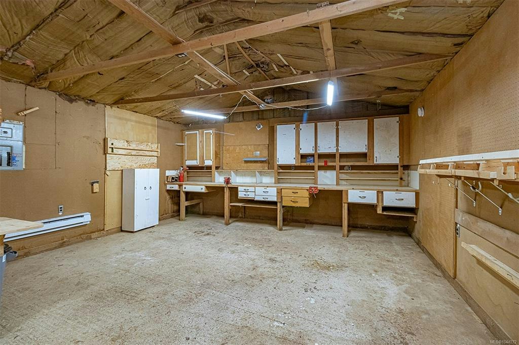 2298 Munn Road, Highlands, BC, V9E 1H5 - 53