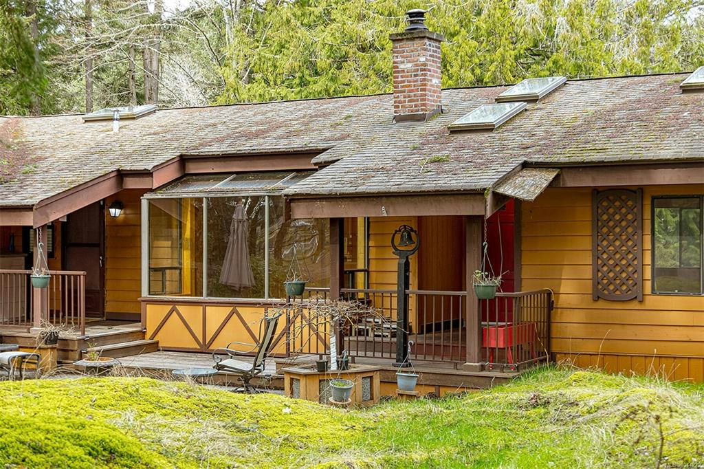 2298 Munn Road, Highlands, BC, V9E 1H5 - 6