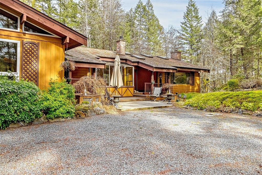 2298 Munn Road - 5