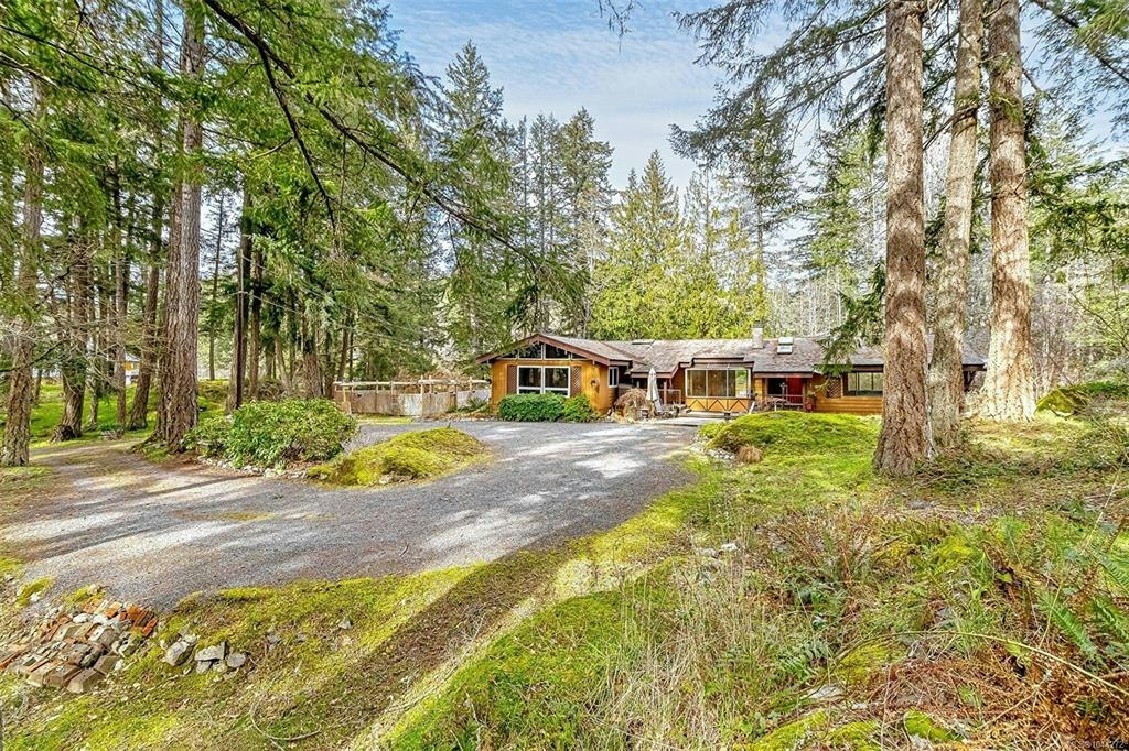 2298 Munn Road, Highlands, BC, V9E 1H5 - 60