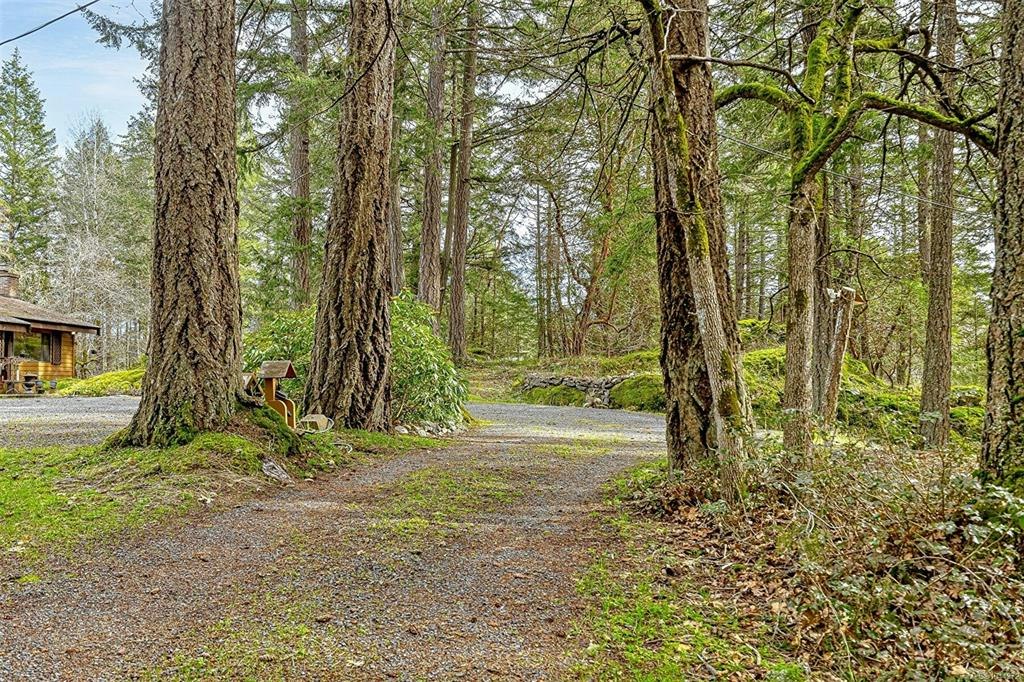 2298 Munn Road, Highlands, BC, V9E 1H5 - 59