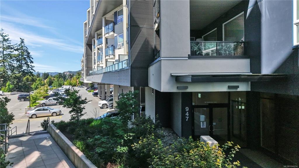 301-947 Whirlaway Crescent, Langford, BC, V9B 6Z9 - 48