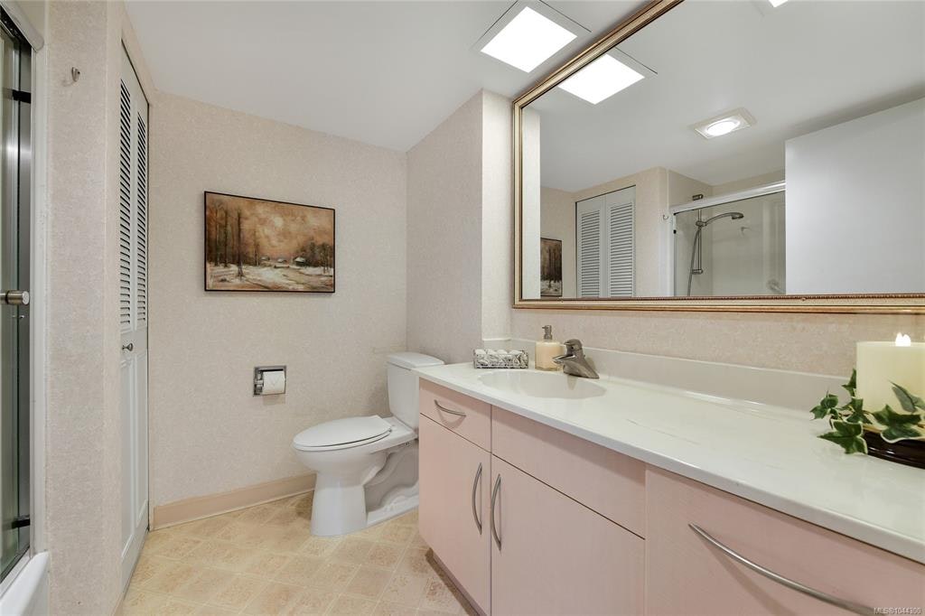 305-2930 Cook Street, Victoria, BC, V8W 3G3 - 15