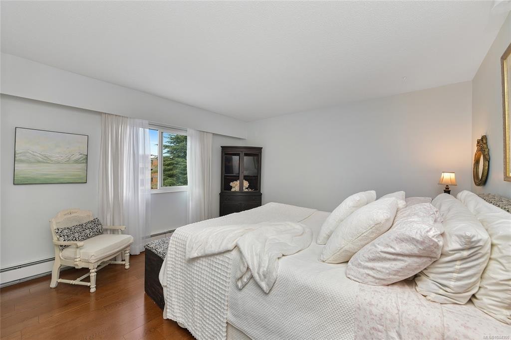 305-2930 Cook Street, Victoria, BC, V8W 3G3 - 10