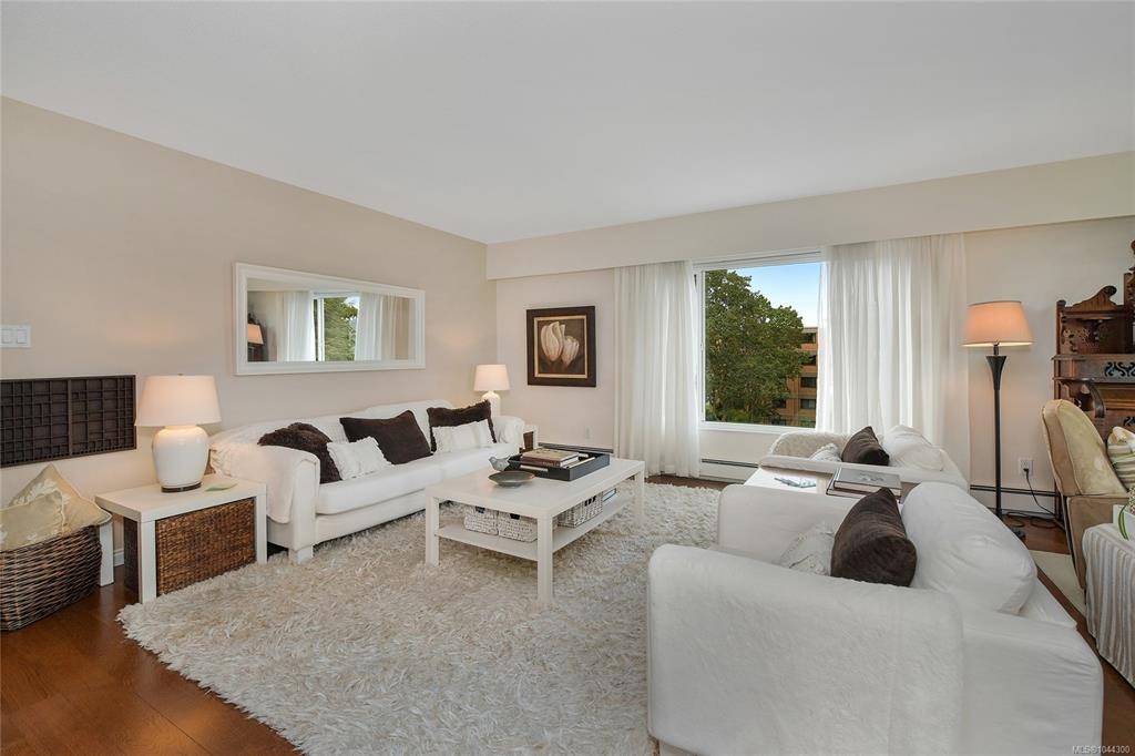 305-2930 Cook Street, Victoria, BC, V8W 3G3 - 6