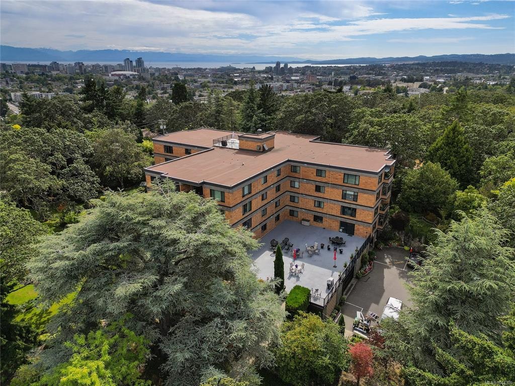 305-2930 Cook Street, Victoria, BC, V8W 3G3 - 23