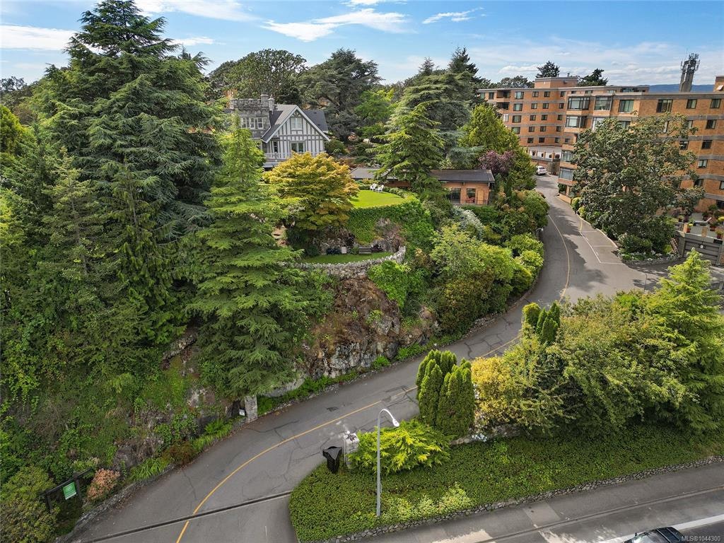 305-2930 Cook Street, Victoria, BC, V8W 3G3 - 27