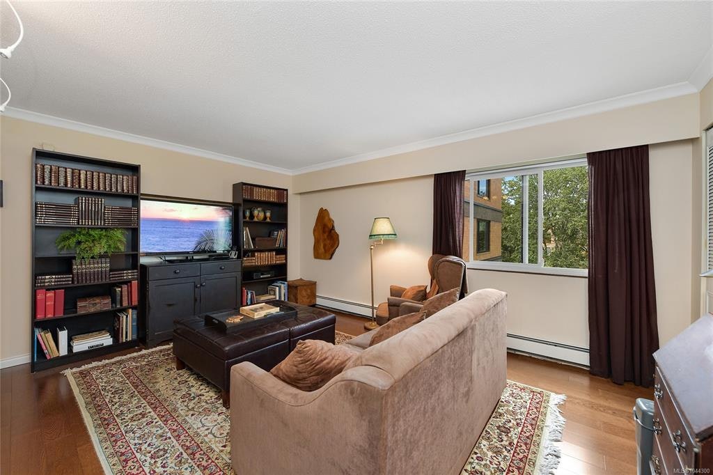 305-2930 Cook Street, Victoria, BC, V8W 3G3 - 12