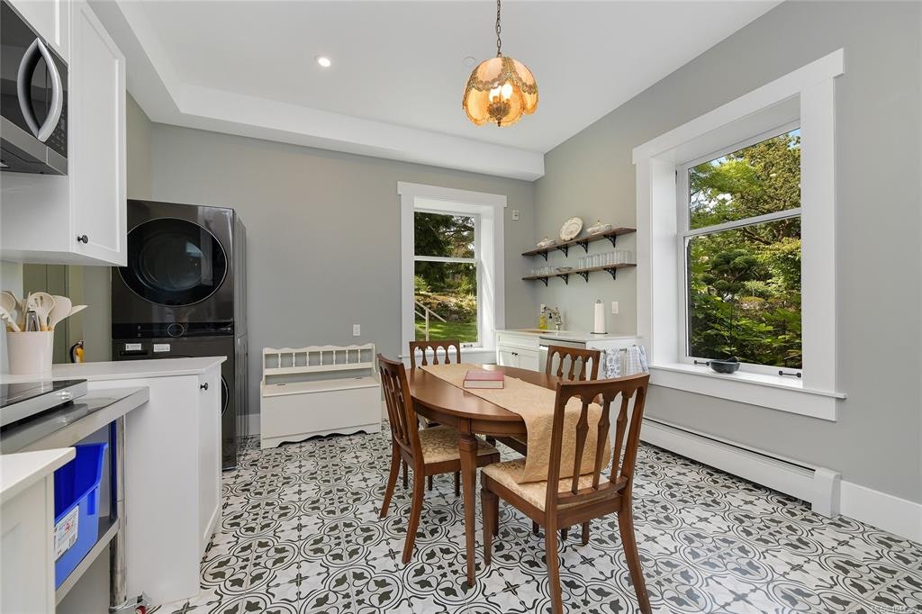 305-2930 Cook Street, Victoria, BC, V8W 3G3 - 43