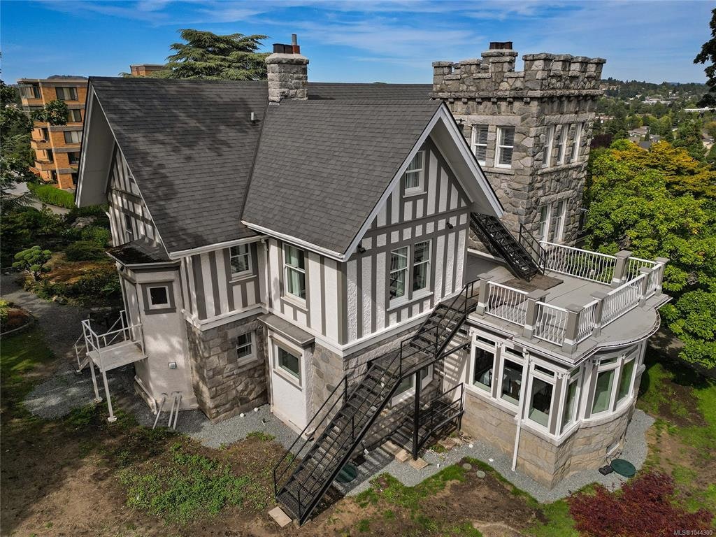 305-2930 Cook Street, Victoria, BC, V8W 3G3 - 35