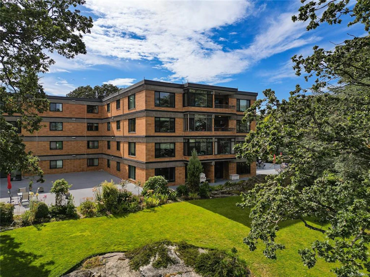 305-2930 Cook Street, Victoria, BC, V8W 3G3 - 20