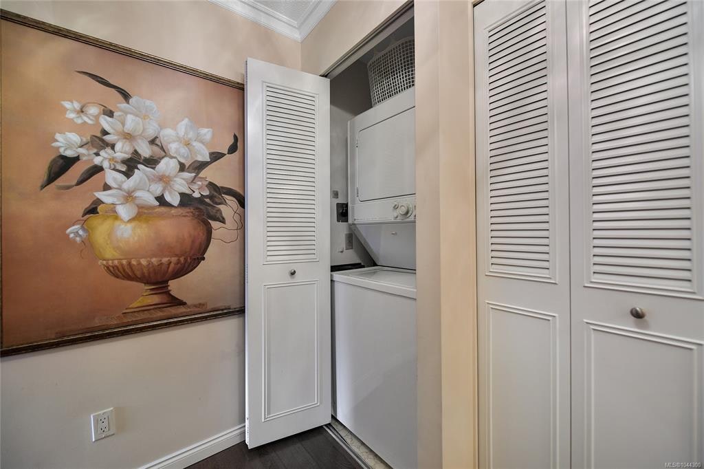 305-2930 Cook Street, Victoria, BC, V8W 3G3 - 18