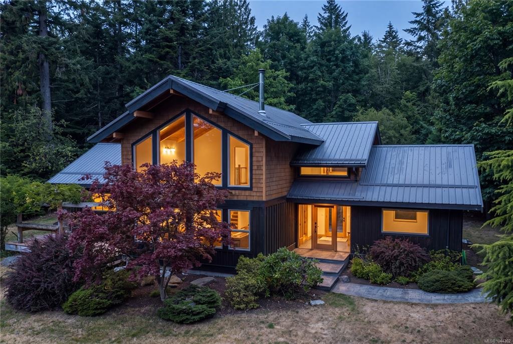 1918 Chelsea Road, Courtenay, BC, V9J 1V7