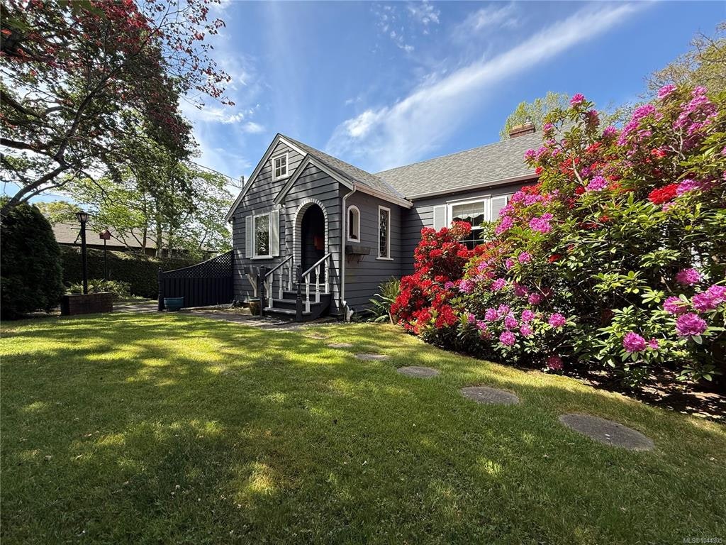 4296 Cedar Hill Road, Saanich, BC, V8N 3C5