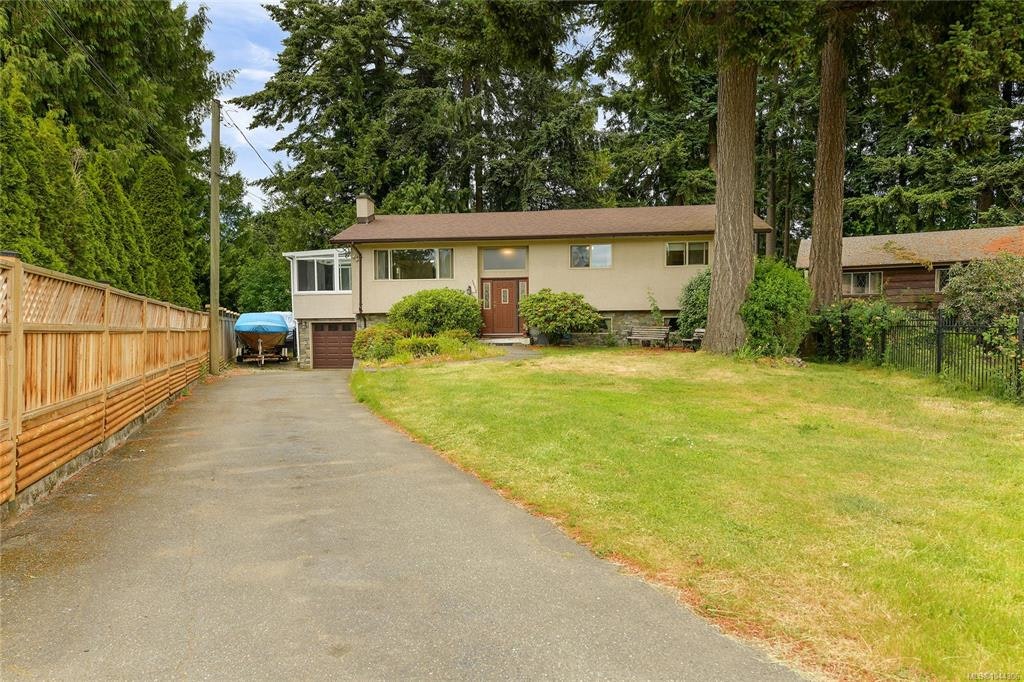 3058 Carola Place, Colwood, BC, V9C 1N1