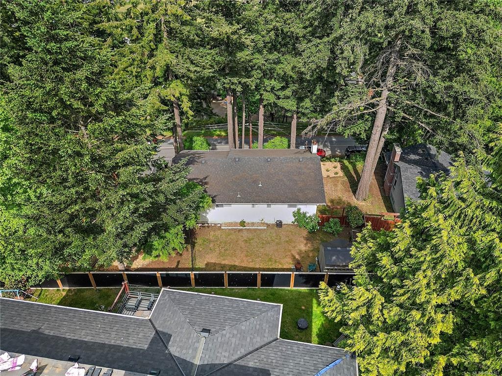 6864 East Saanich Road, Central Saanich, BC, V8Z 5Y9 - 72