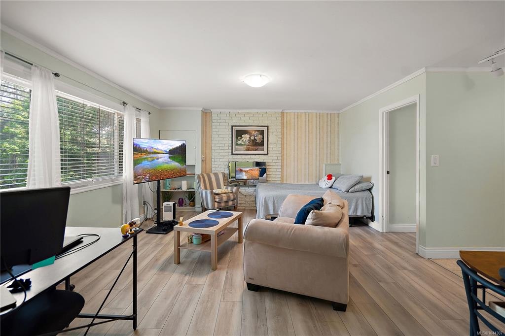 6864 East Saanich Road, Central Saanich, BC, V8Z 5Y9 - 39