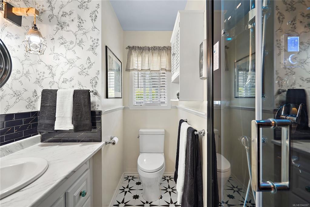 6864 East Saanich Road, Central Saanich, BC, V8Z 5Y9 - 65