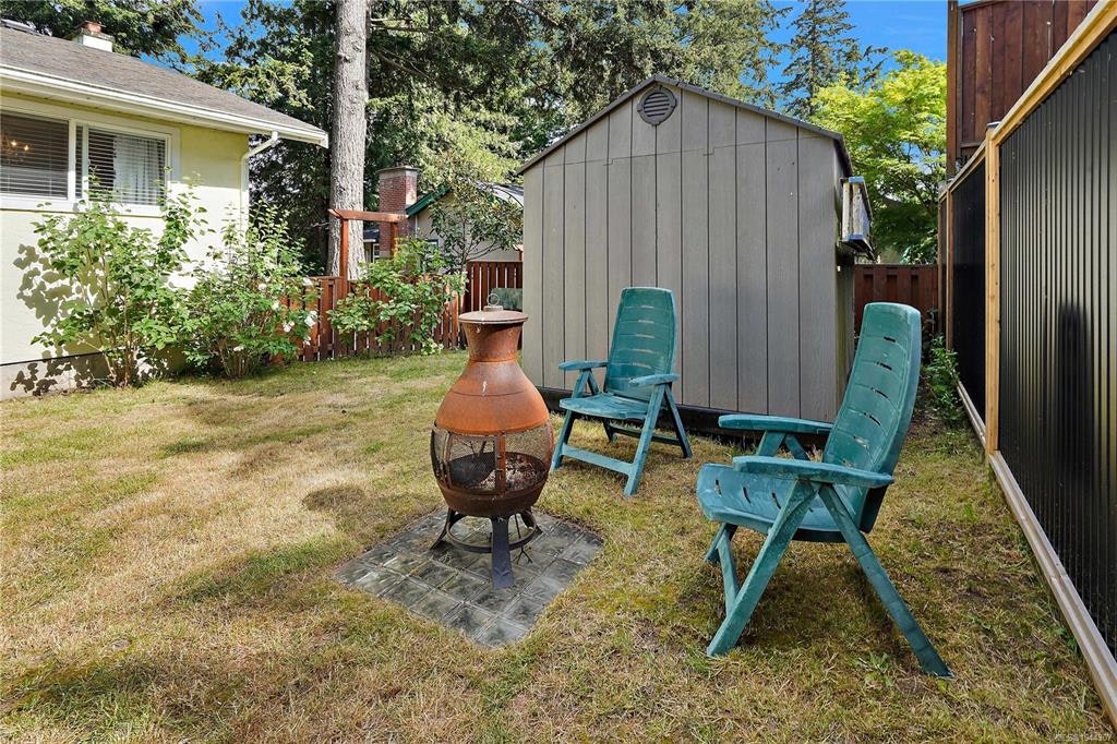 6864 East Saanich Road, Central Saanich, BC, V8Z 5Y9 - 48