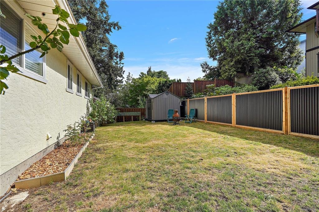 6864 East Saanich Road, Central Saanich, BC, V8Z 5Y9 - 55
