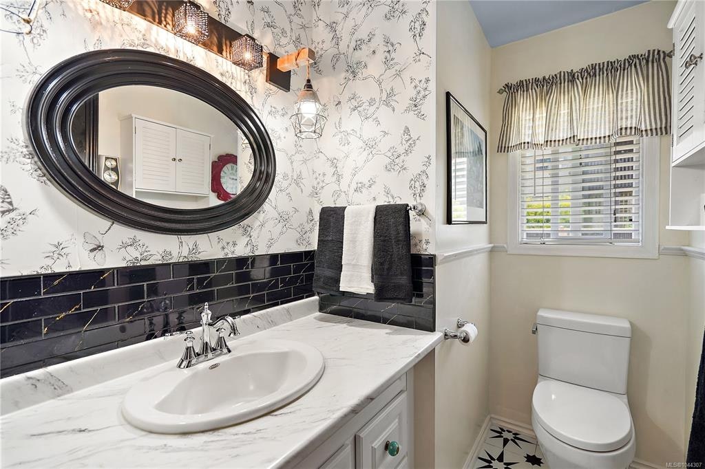 6864 East Saanich Road, Central Saanich, BC, V8Z 5Y9 - 29