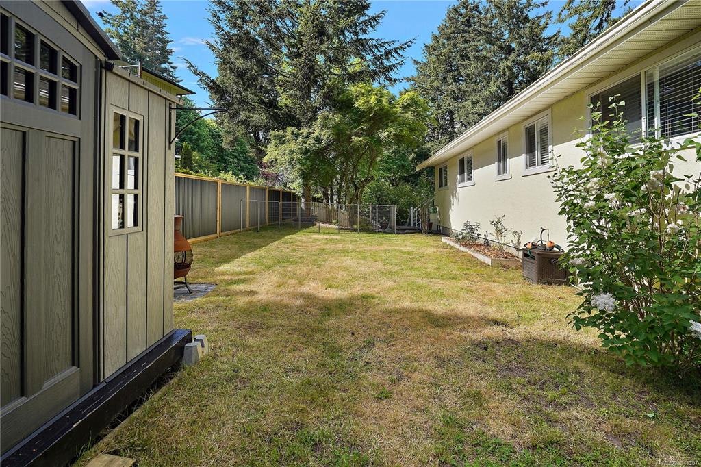 6864 East Saanich Road, Central Saanich, BC, V8Z 5Y9 - 57